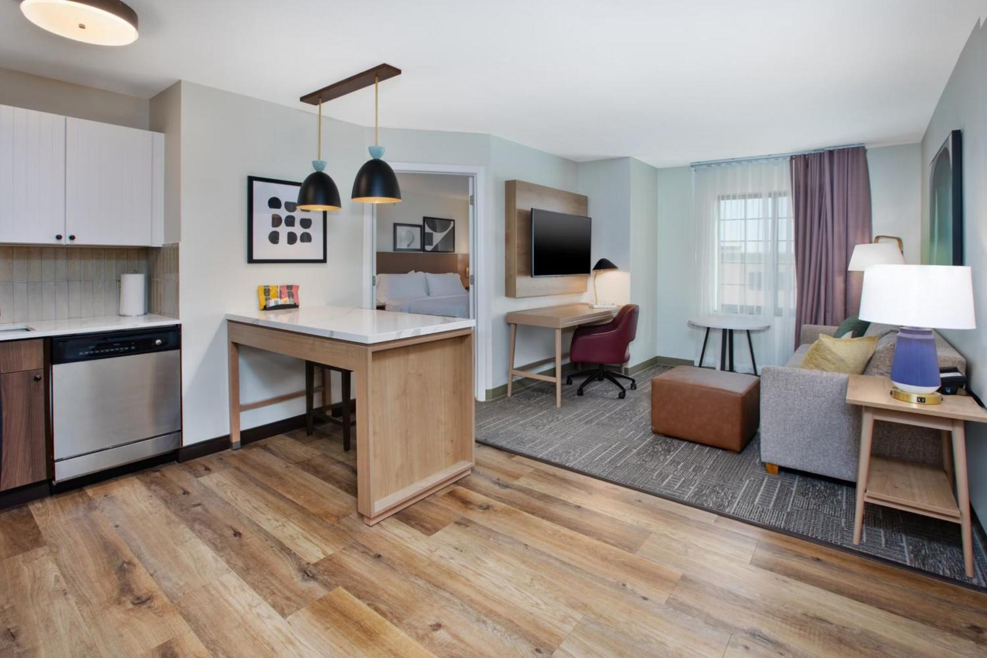 Staybridge Suites Omaha 80Th And Dodge By Ihg Exteriör bild