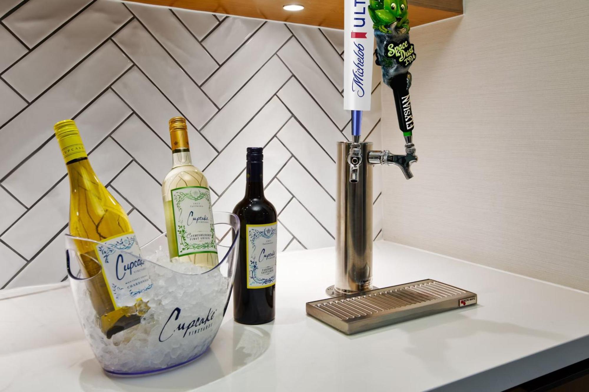 Staybridge Suites Omaha 80Th And Dodge By Ihg Exteriör bild