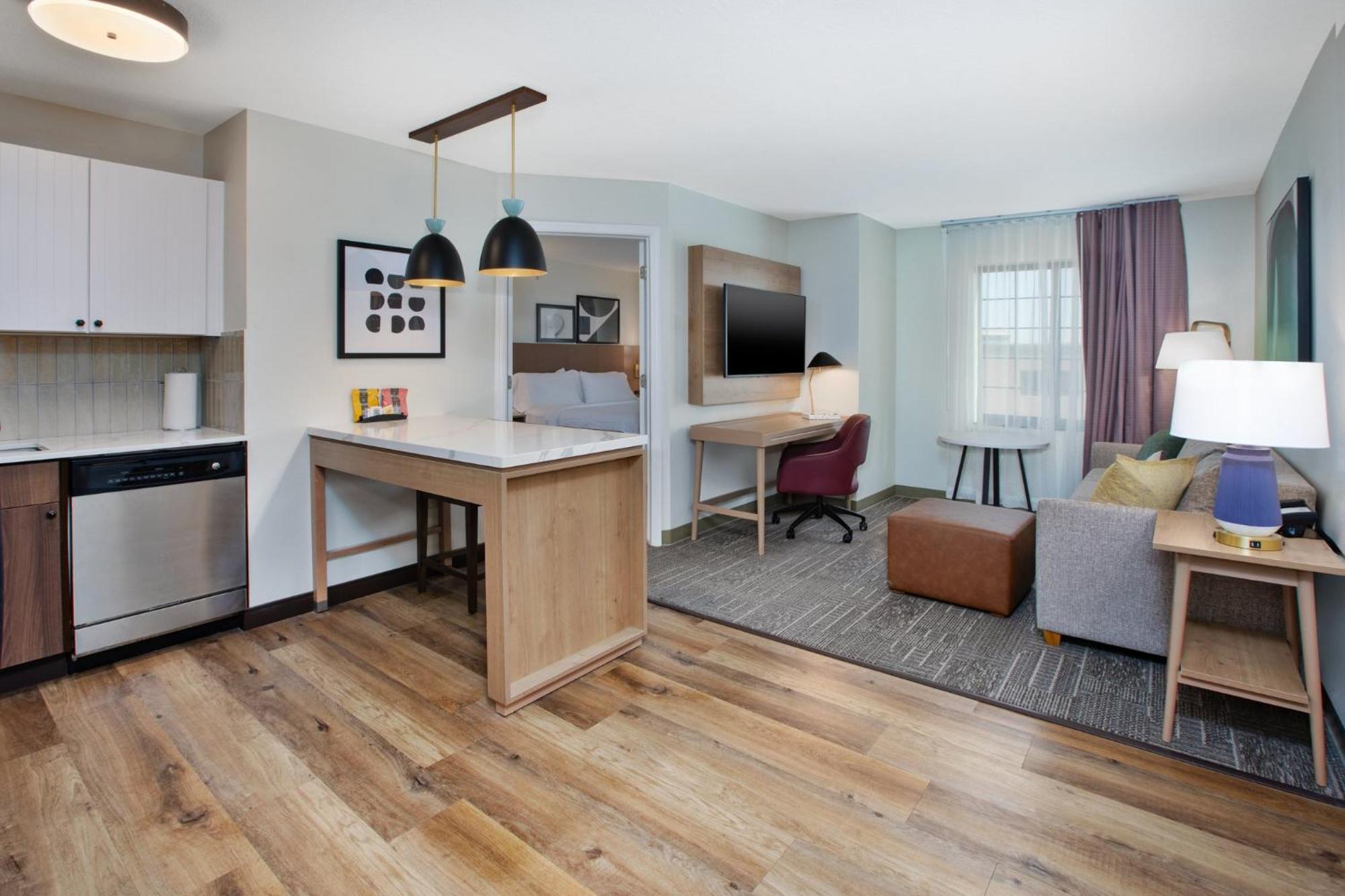 Staybridge Suites Omaha 80Th And Dodge By Ihg Exteriör bild