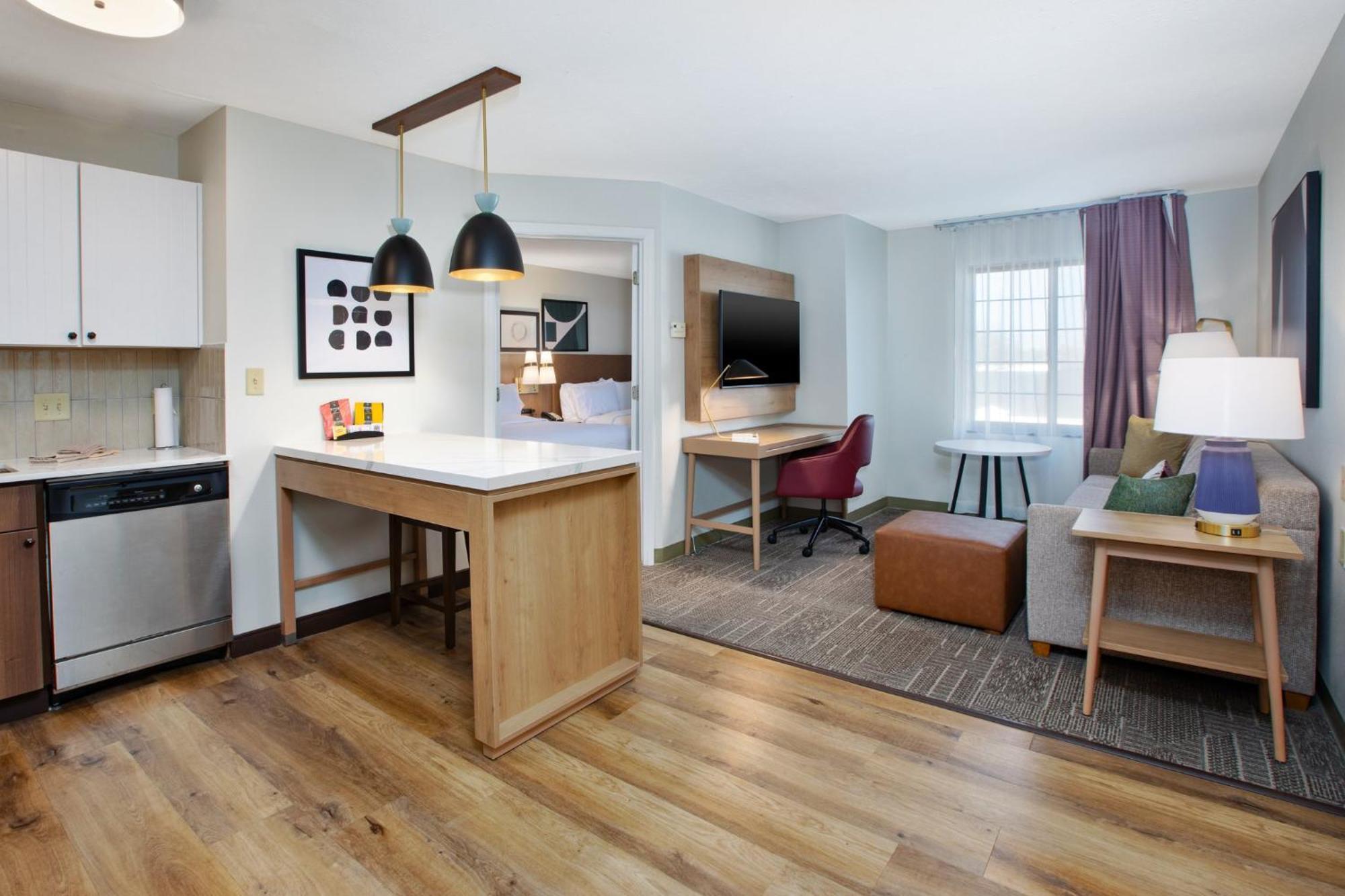 Staybridge Suites Omaha 80Th And Dodge By Ihg Exteriör bild