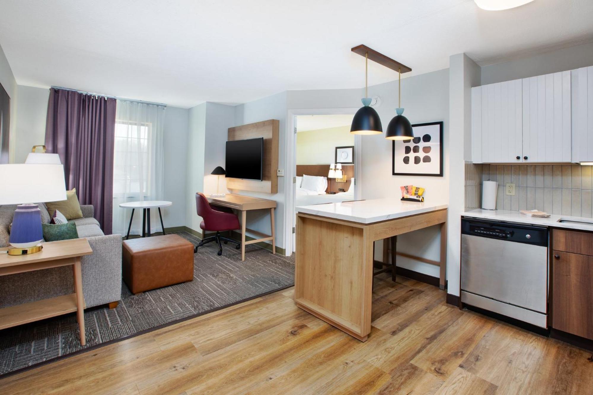 Staybridge Suites Omaha 80Th And Dodge By Ihg Exteriör bild