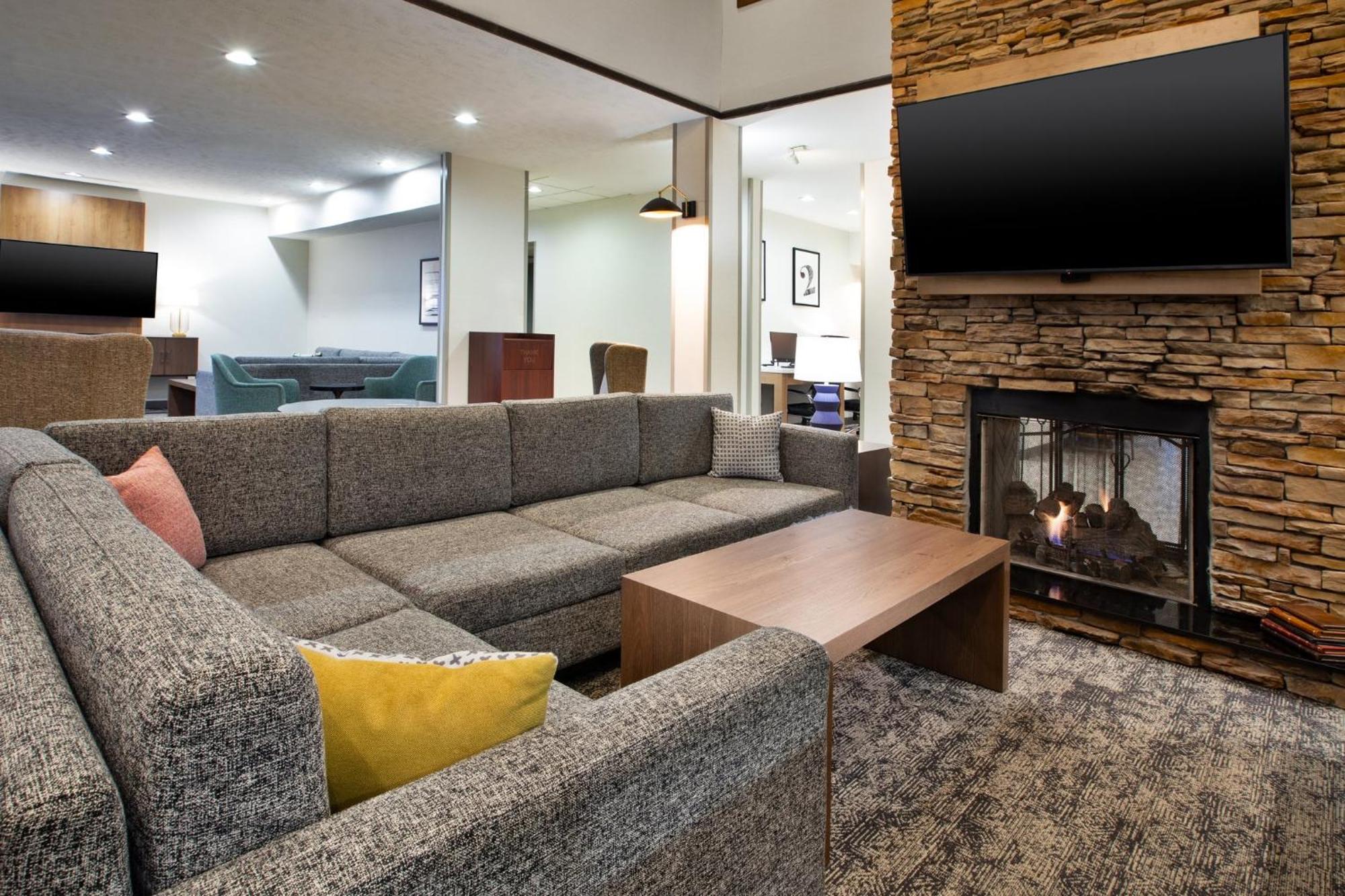 Staybridge Suites Omaha 80Th And Dodge By Ihg Exteriör bild