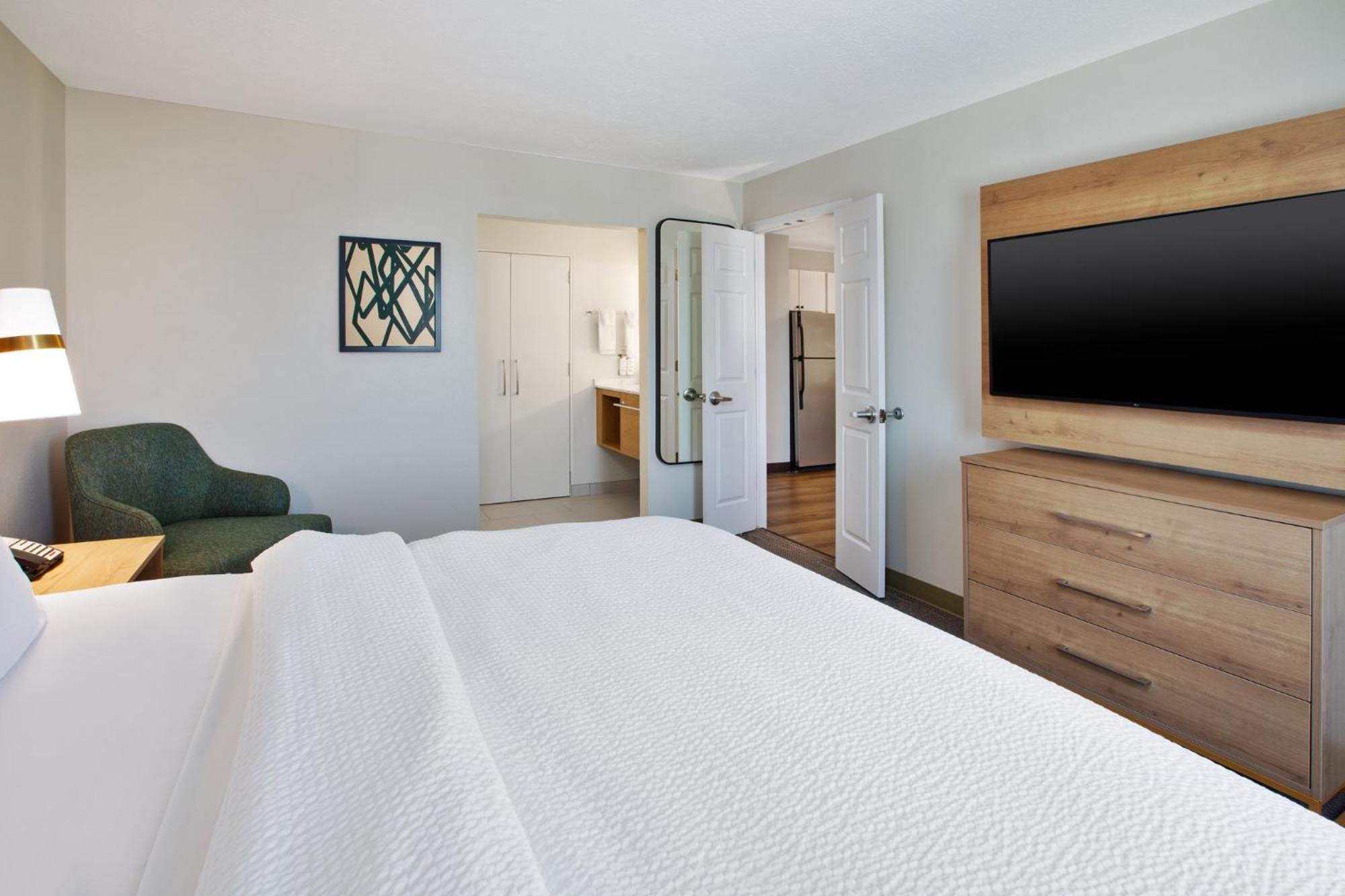 Staybridge Suites Omaha 80Th And Dodge By Ihg Exteriör bild