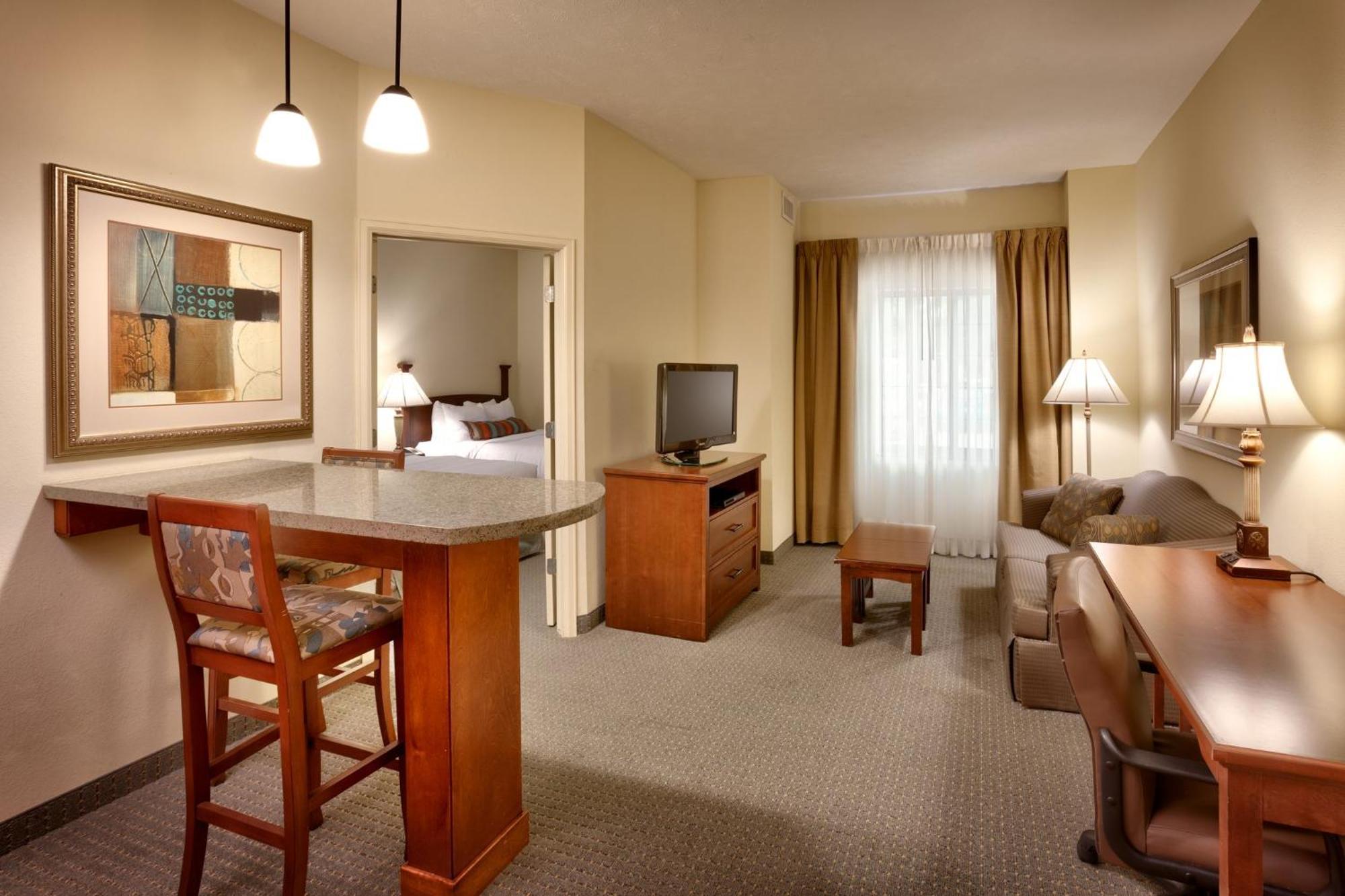 Staybridge Suites Omaha 80Th And Dodge By Ihg Exteriör bild